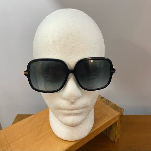 GUCCI GG0884SA‎ Women\'s Square Sunglasses Black Frame Sz 58-14-145 Authentic